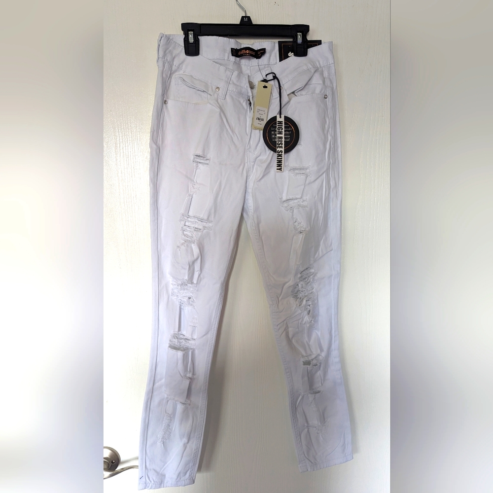 White skinny jeans